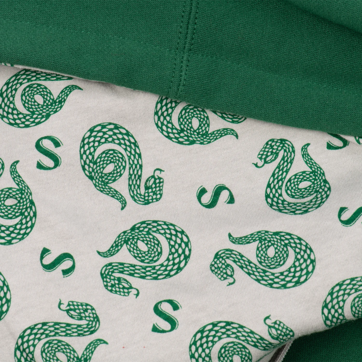 Harry Potter™ Zip-Up Fleece Hoodie - Slytherin™ 8 Harry Potter™ Zip-Up Fleece Hoodie - Slytherin™