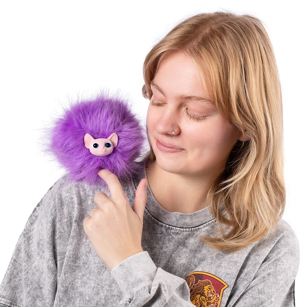 Harry Potter™ Pygmy Puff Wrist Toy 8 Harry Potter™ Pygmy Puff Wrist Toy